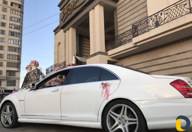Прокат авто 221 AMG на свадьбу