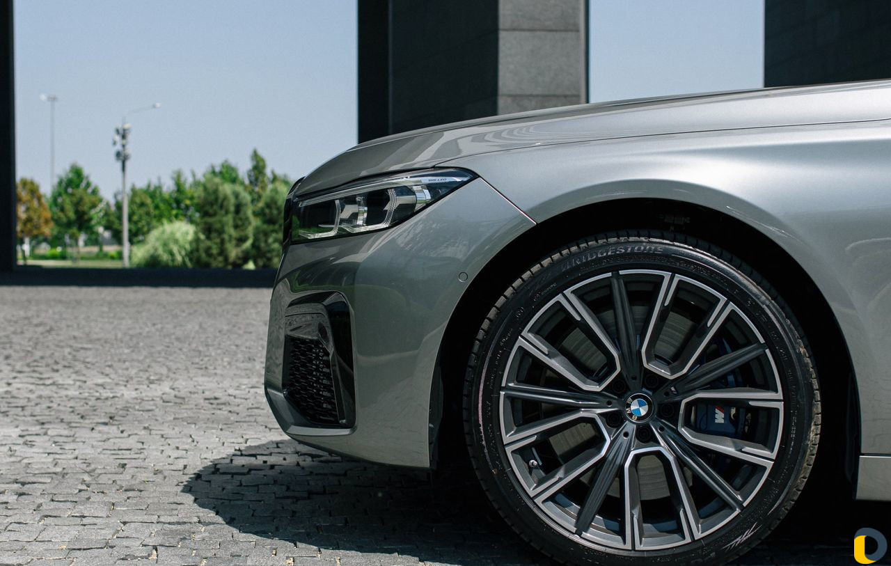 Прокат авто BMW 740d Аренда автт