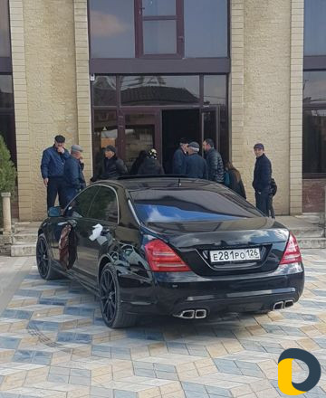 Прокат авто Мерседес 221