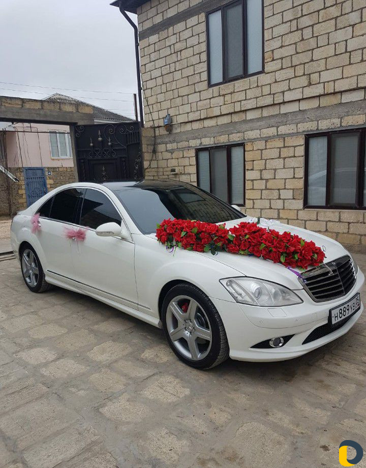 Прокат авто Мерседес 221