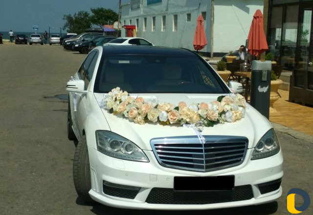 Прокат авто мерседес 221