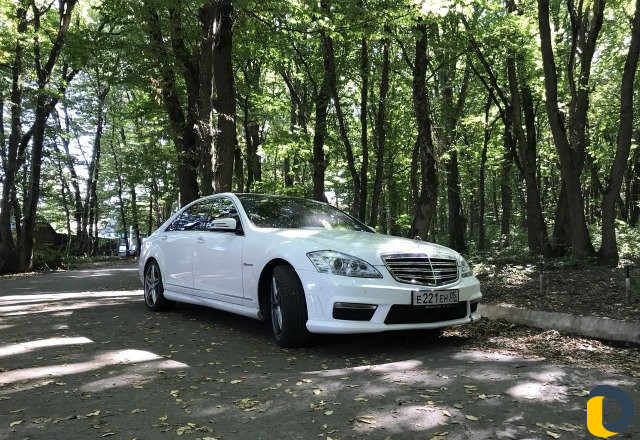 Прокат авто мерседес 221