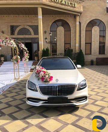 Прокат авто на свадьбу Maybach 222
