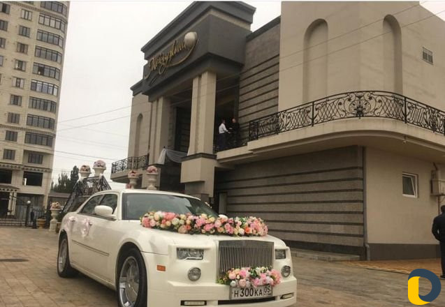 Прокат автомобиля Chrysler 300C на свадьбу