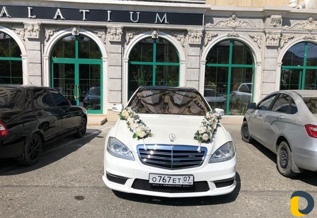 Прокат свадебного авто