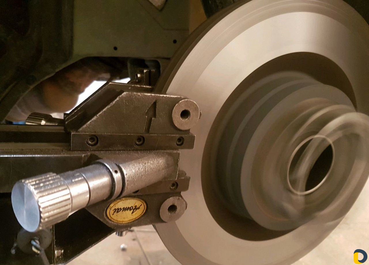 Проточка тормозных дисков без снятия