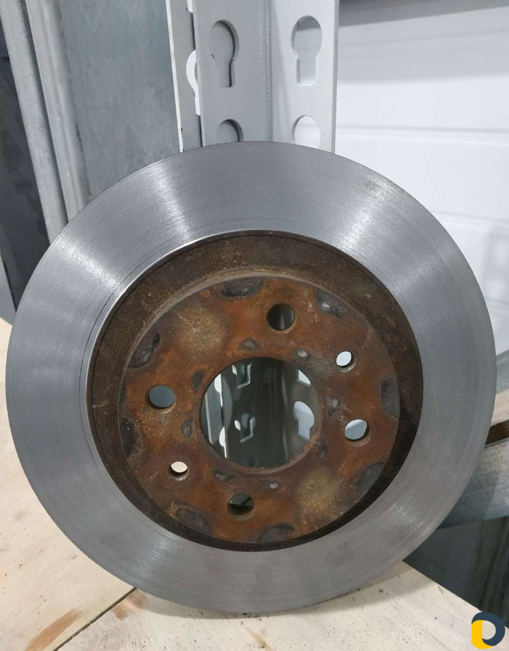 Проточка тормозных дисков