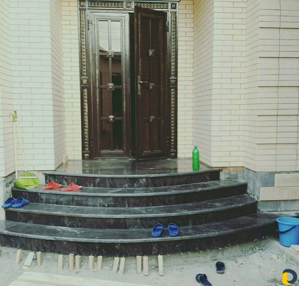 Работы по отделке мрамором