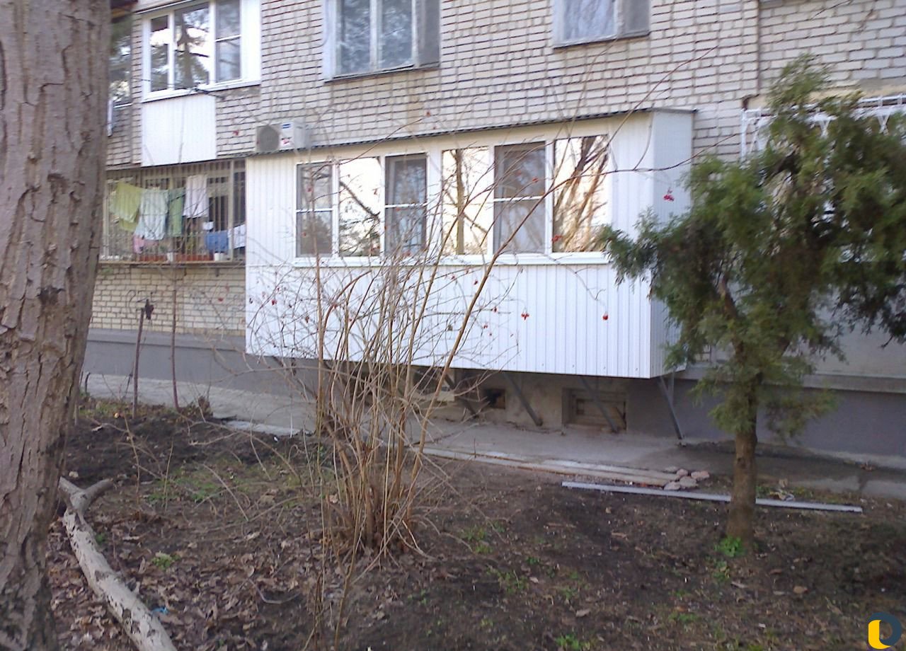 Расширение балконов и лоджий навесы