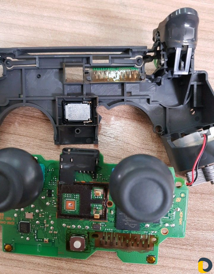 Ремонт геймпадов и консолей sony PS4