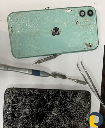 Ремонт iPhone 11 зеленый