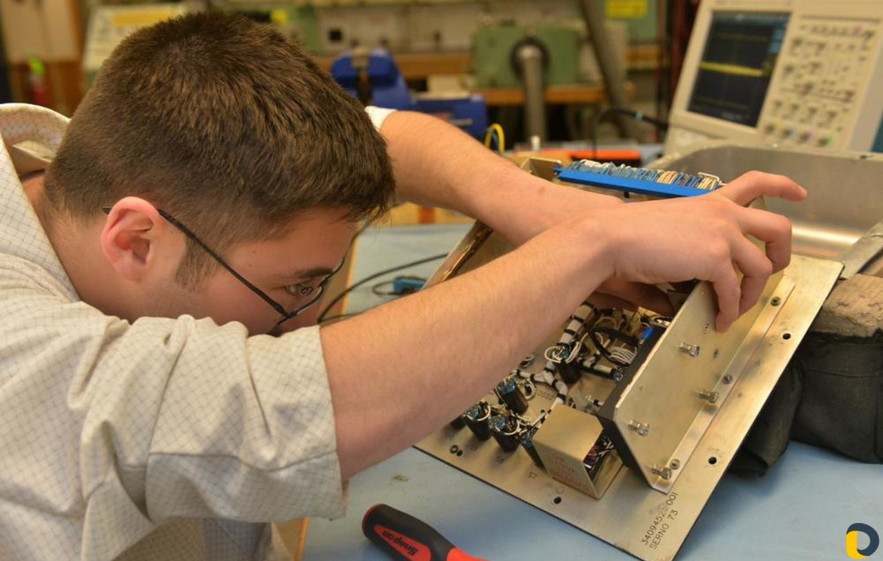 Ремонт ноутбуков. Компьютеров в Сочи