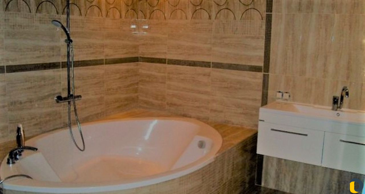 Ремонт ванной.Плиточник