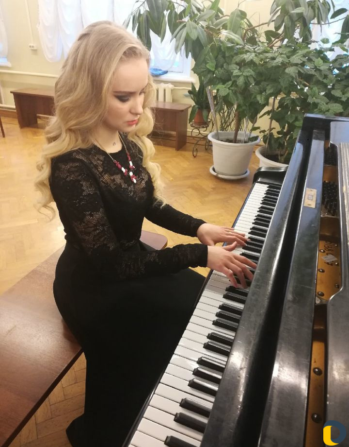 Репетитор по сольфеджио/муз. литературе/фортепиано