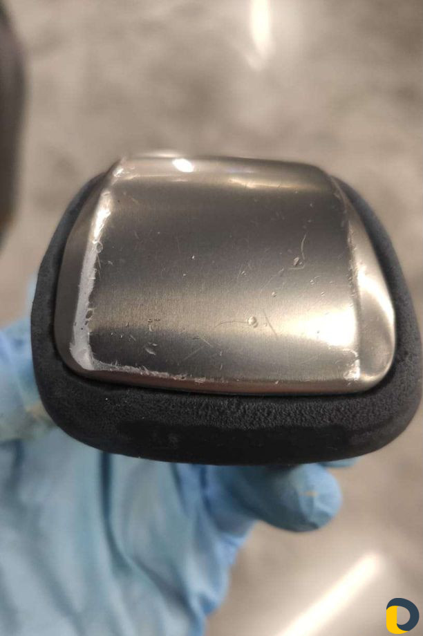 Реставрация покраска кожи и пластика