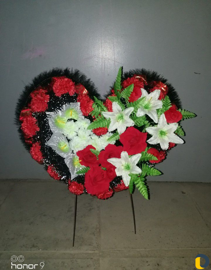 Ритуальные услуги. памятники