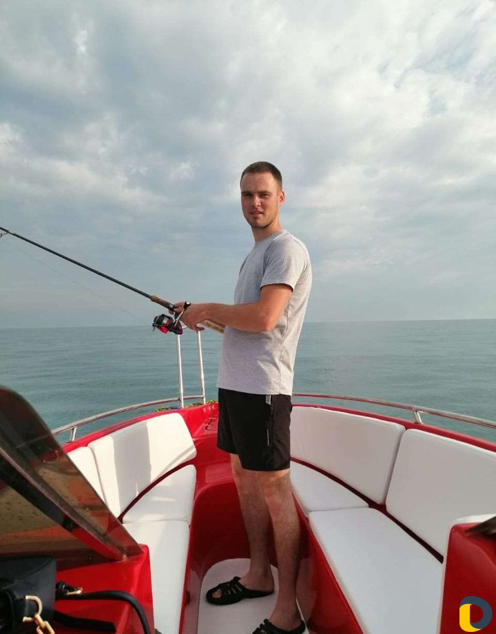 Рыбалка. Морские прогулки на катере