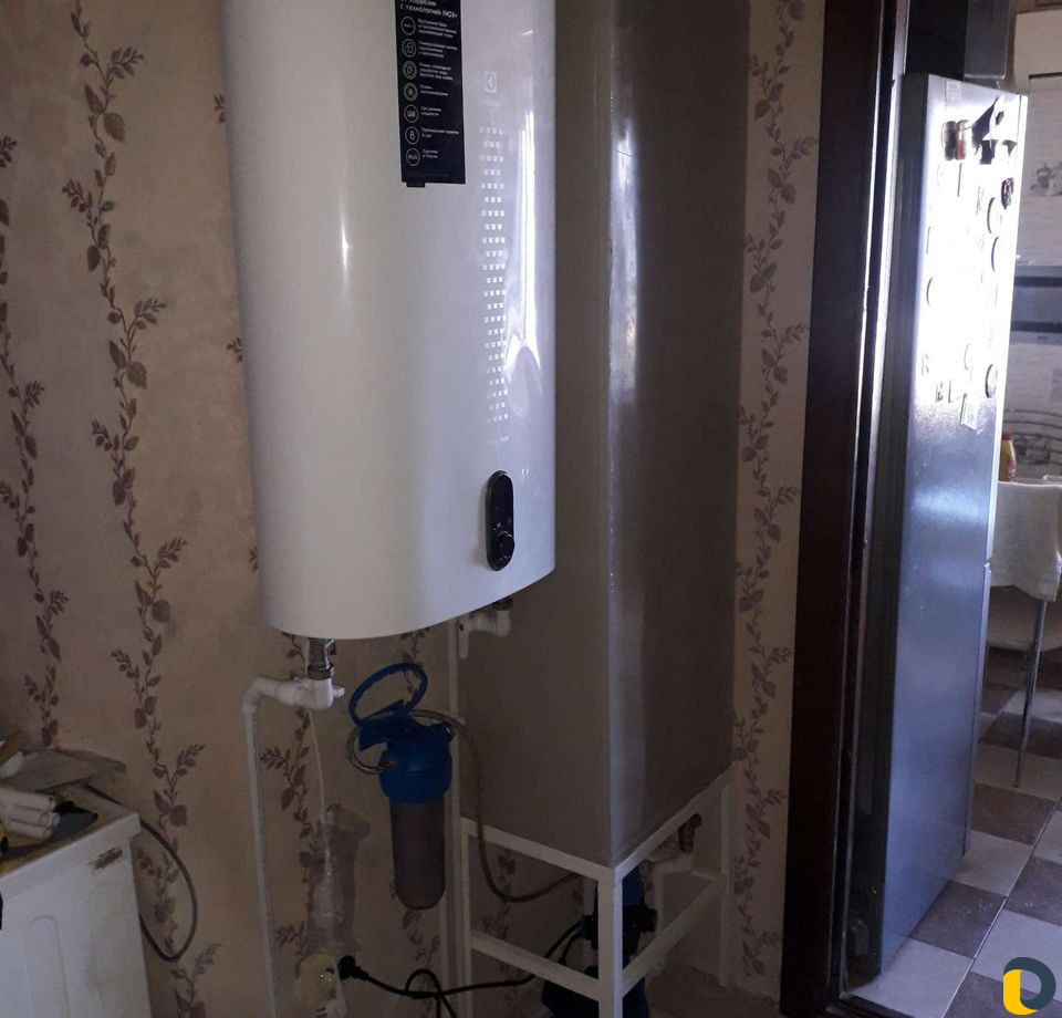 Сантехник, Накопитель для воды в квартиру