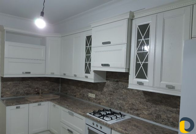 Сборка и установка кухни.мебели