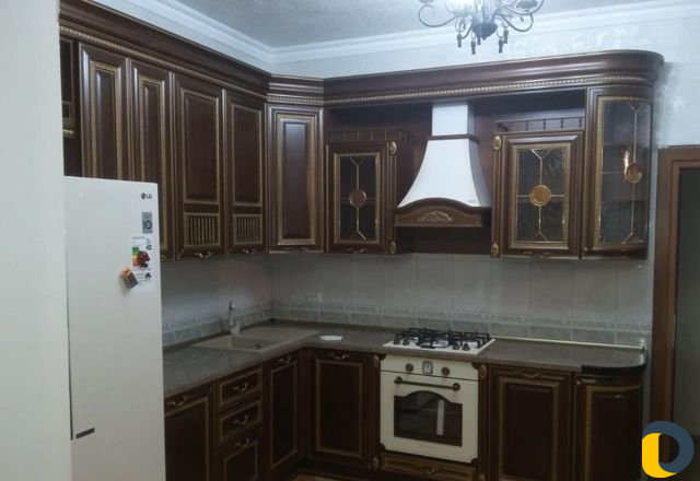 Сборка и установка кухни.мебели