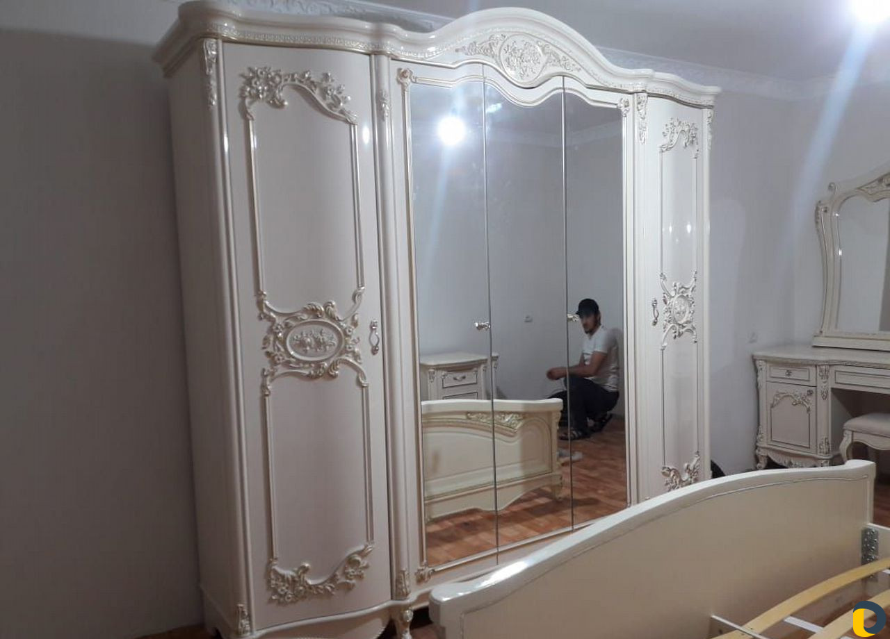 Сборщик мебели и Сборка мебели
