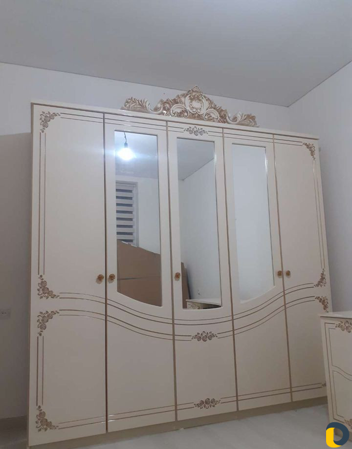 Сборщик мебели