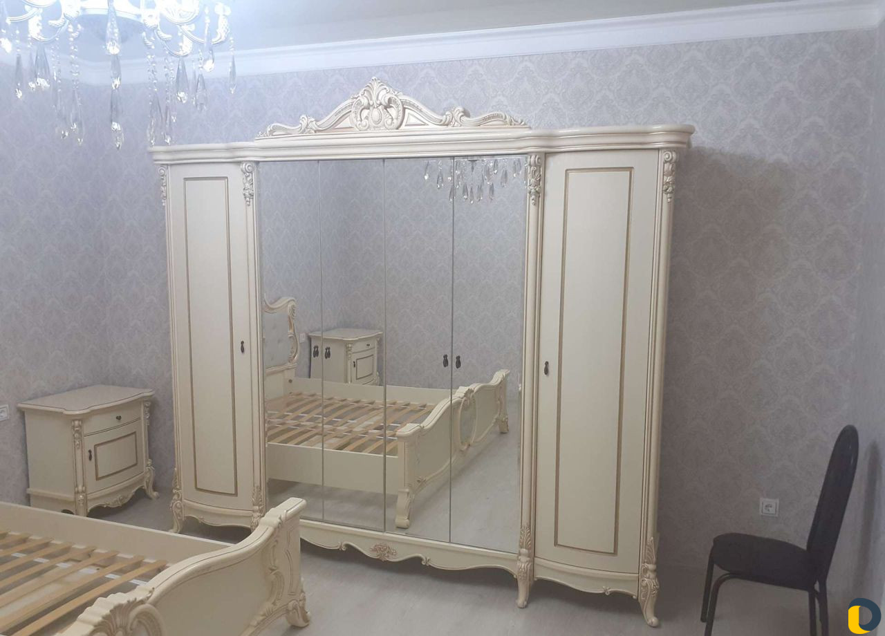 Сборщик мебели