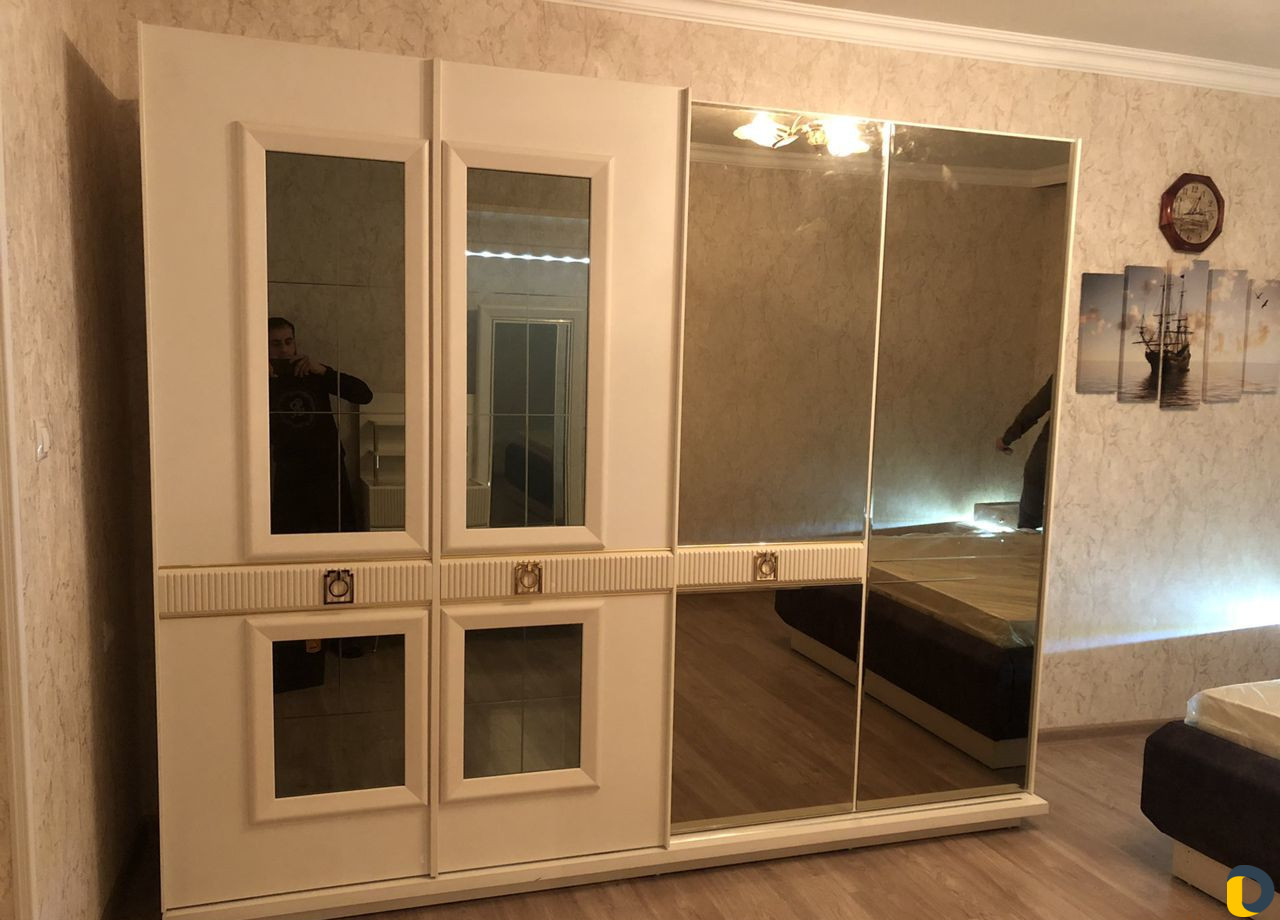 Сборщик мебели