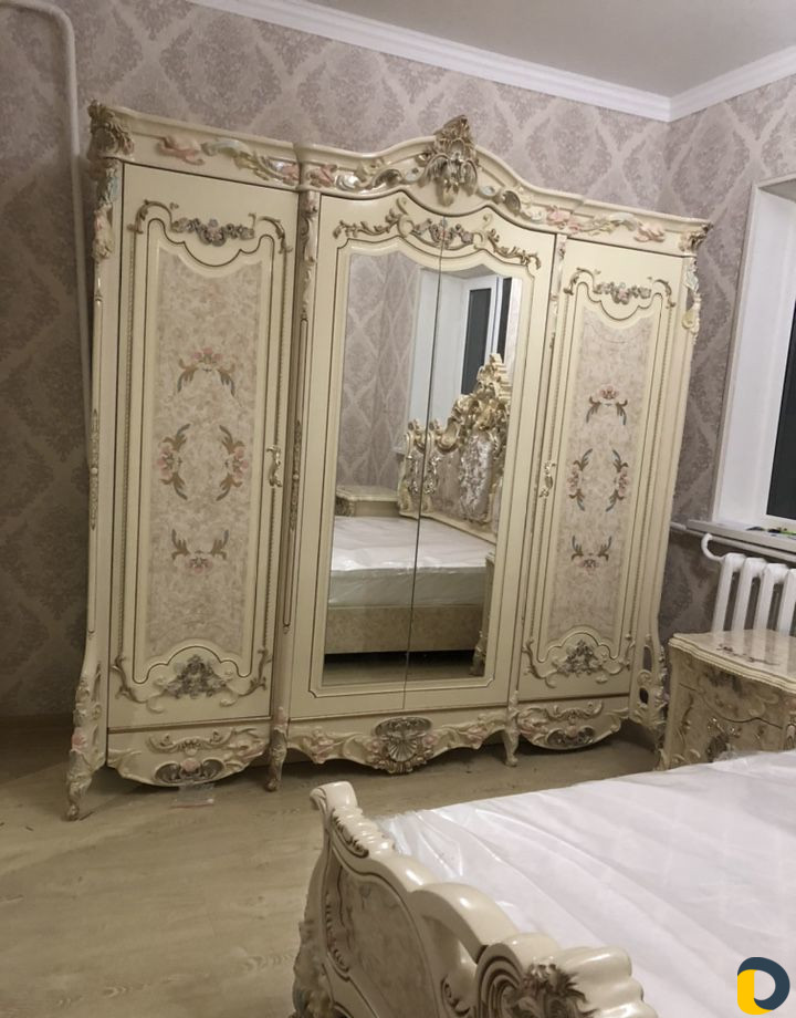 Сборщик мебели