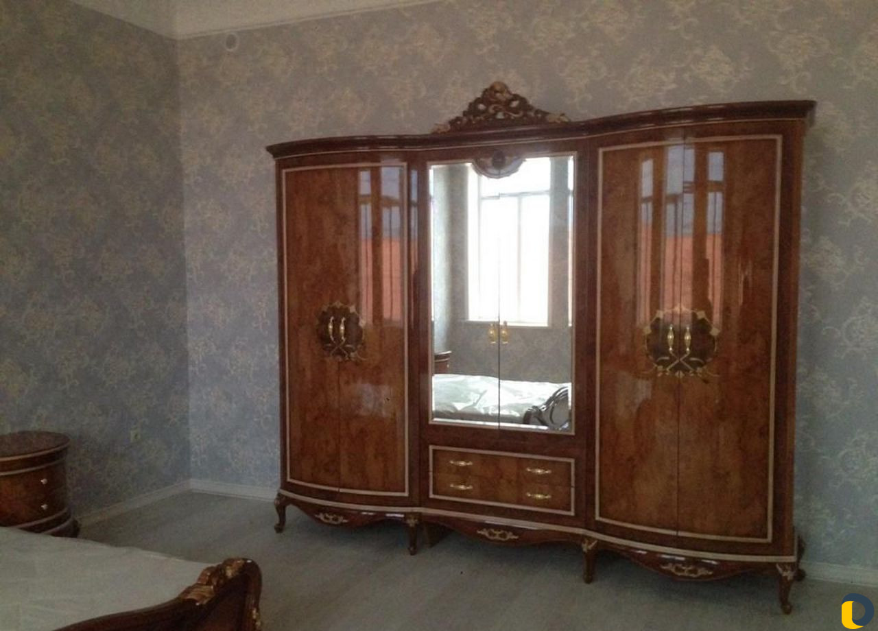 Сборщик мебели