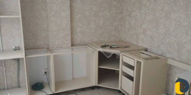Сборщик мебели