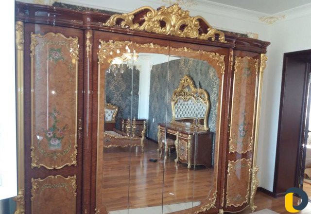 Сборщик мебели