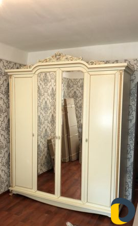 Сборщик мебели