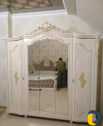Сборщик мебели