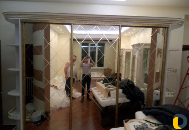 Сборщик мебели