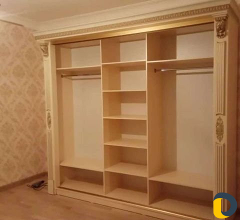 Сборщик мебели