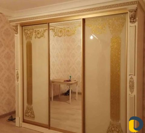 Сборщик мебели