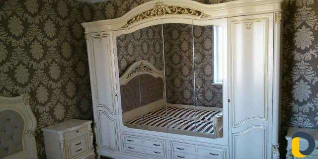 Сборщик мебели