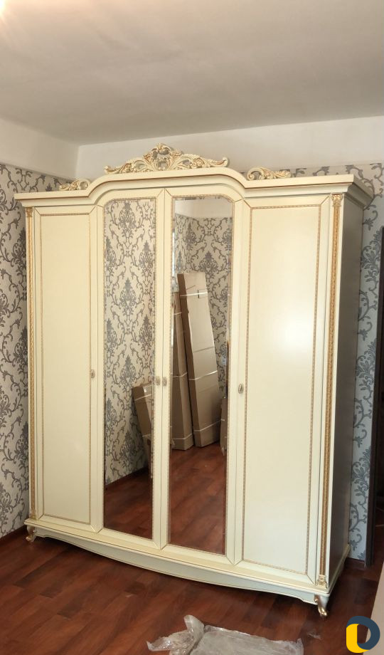 Сборщик мебели