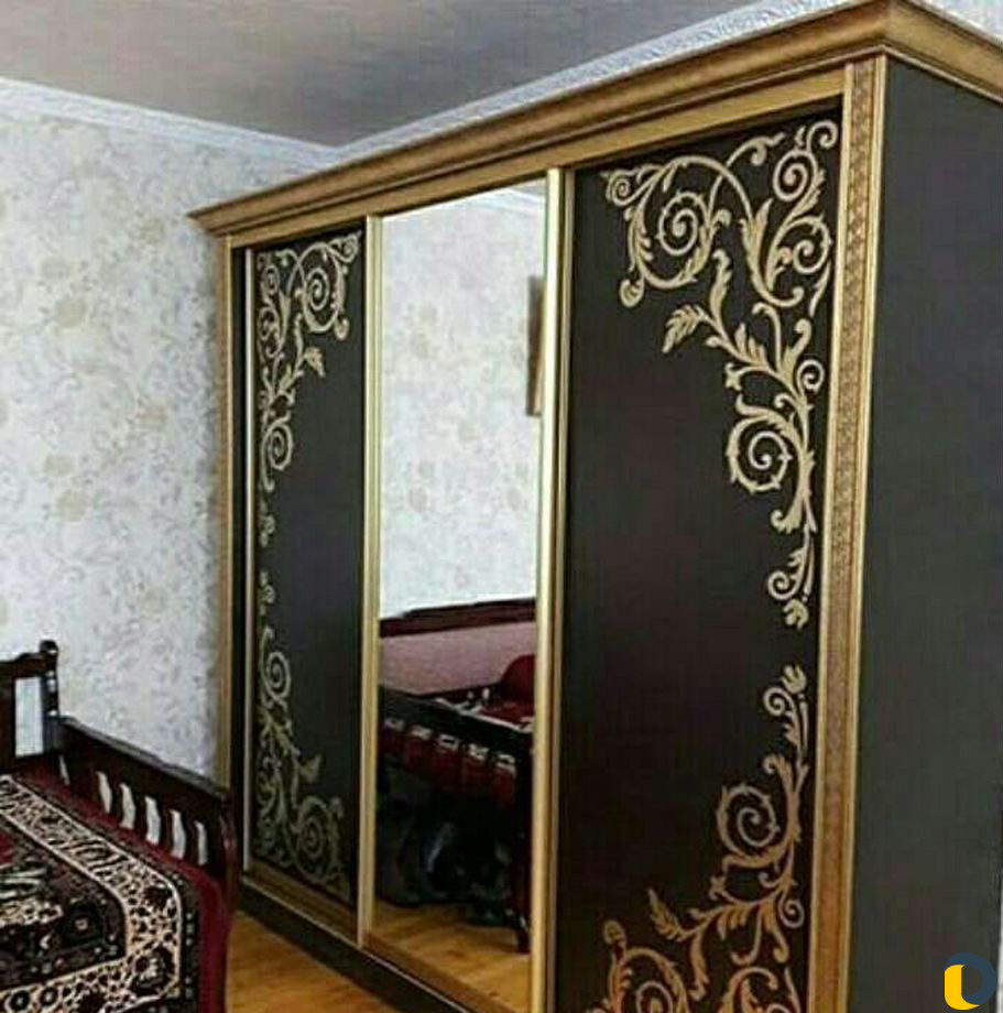 Сборщик мебели