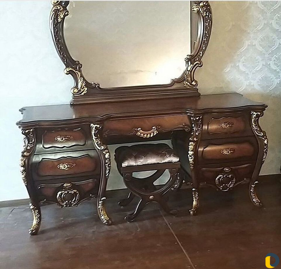 Сборщик мебели