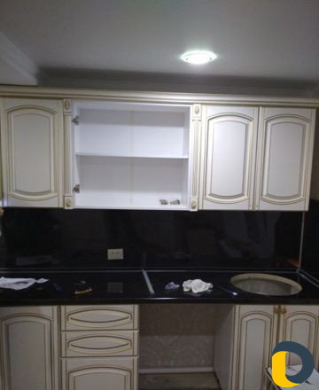 Сборщик мебели