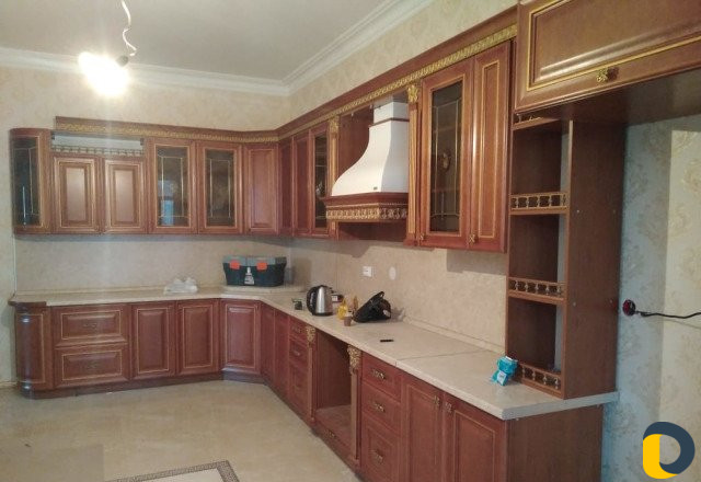 Сборщик мебели