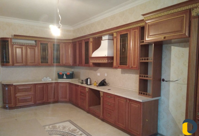 Сборщик мебели