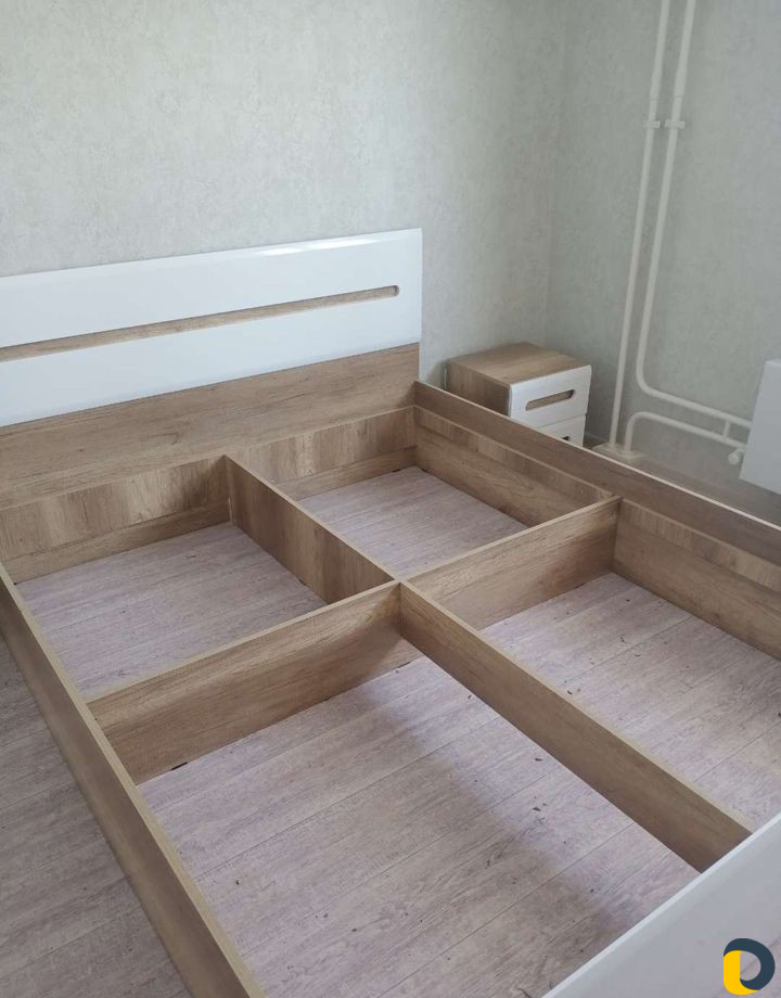 Сборщик мебели