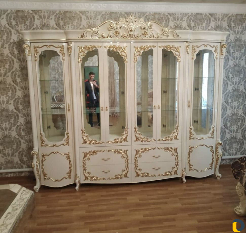 Сборщик мебели