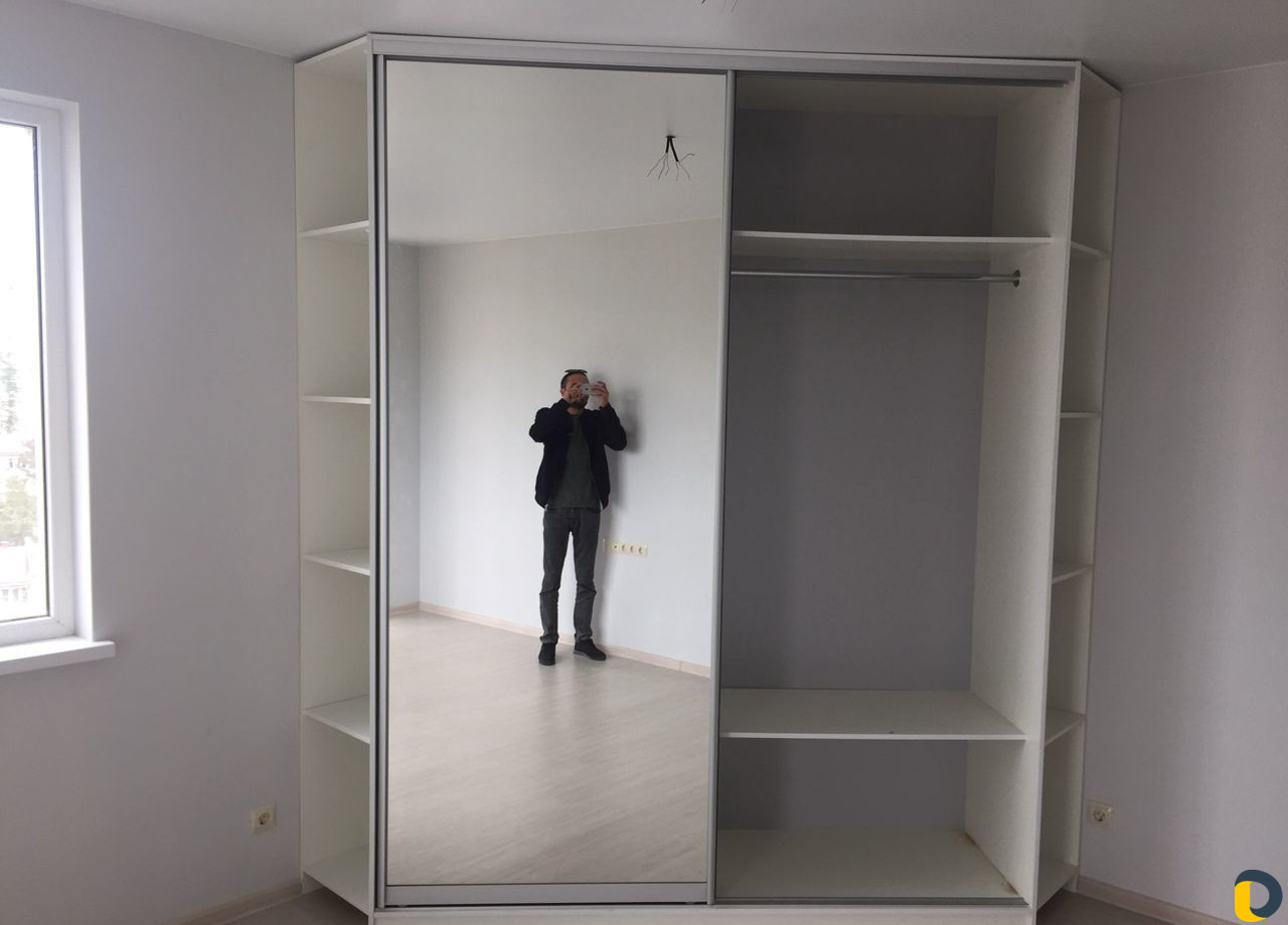 Сборщик мебели