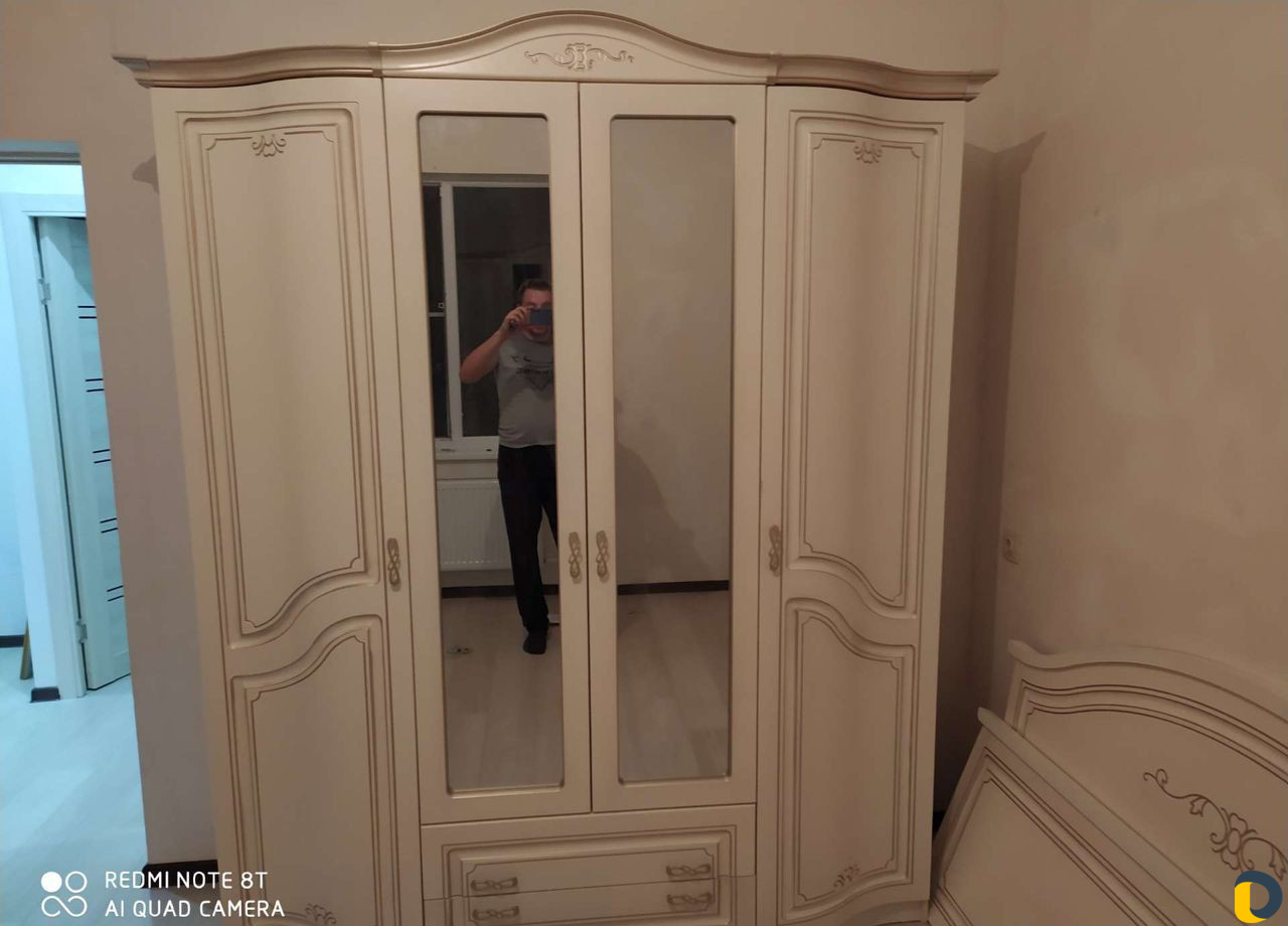 Сборщик мебели