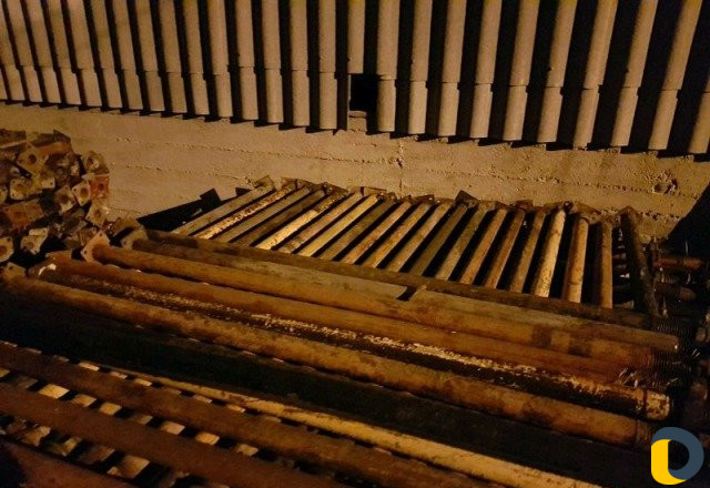 Сдаю стойки под монолит. телескопическая