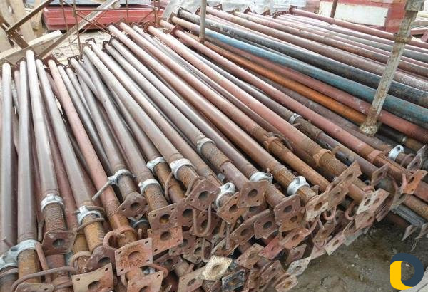 Сдаются стойки для опалубки